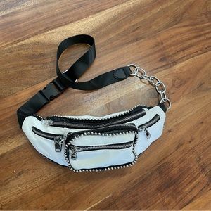 White faux leather fanny pack / belt bag / bumbag